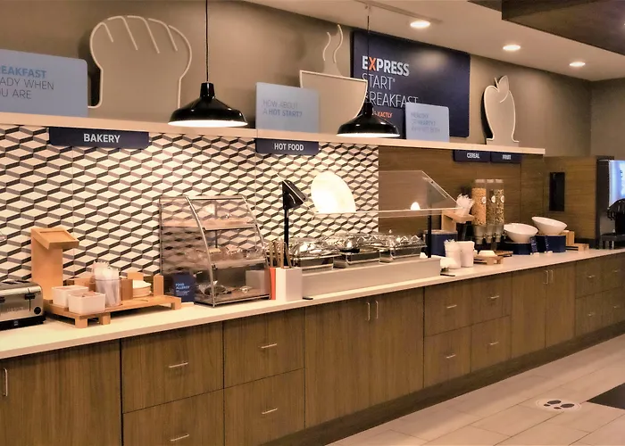 Holiday Inn Express By Ihg
